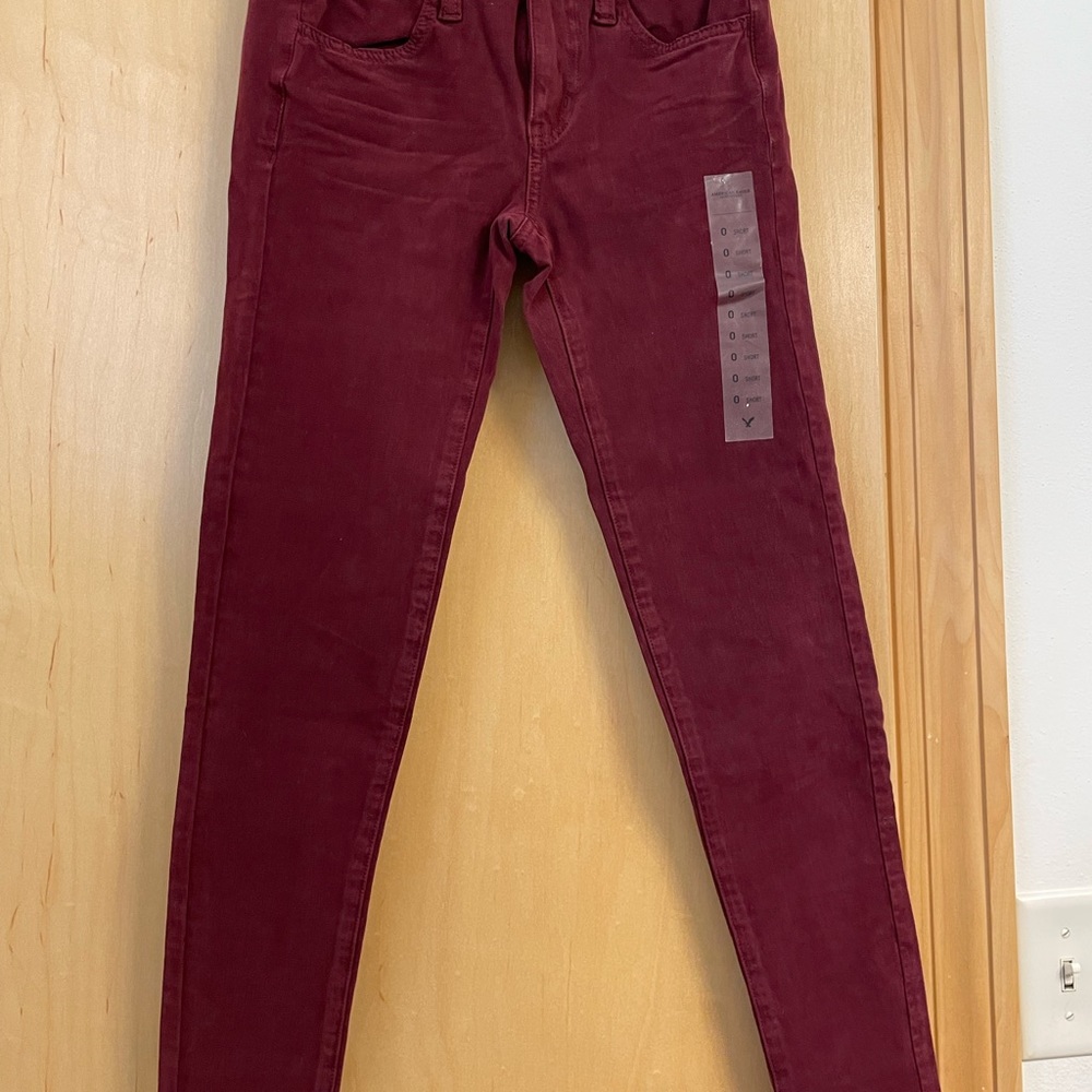America Eagle 360 super stretch jegging. Size: 0 short. Color: Maroon. - Picture 2 of 2